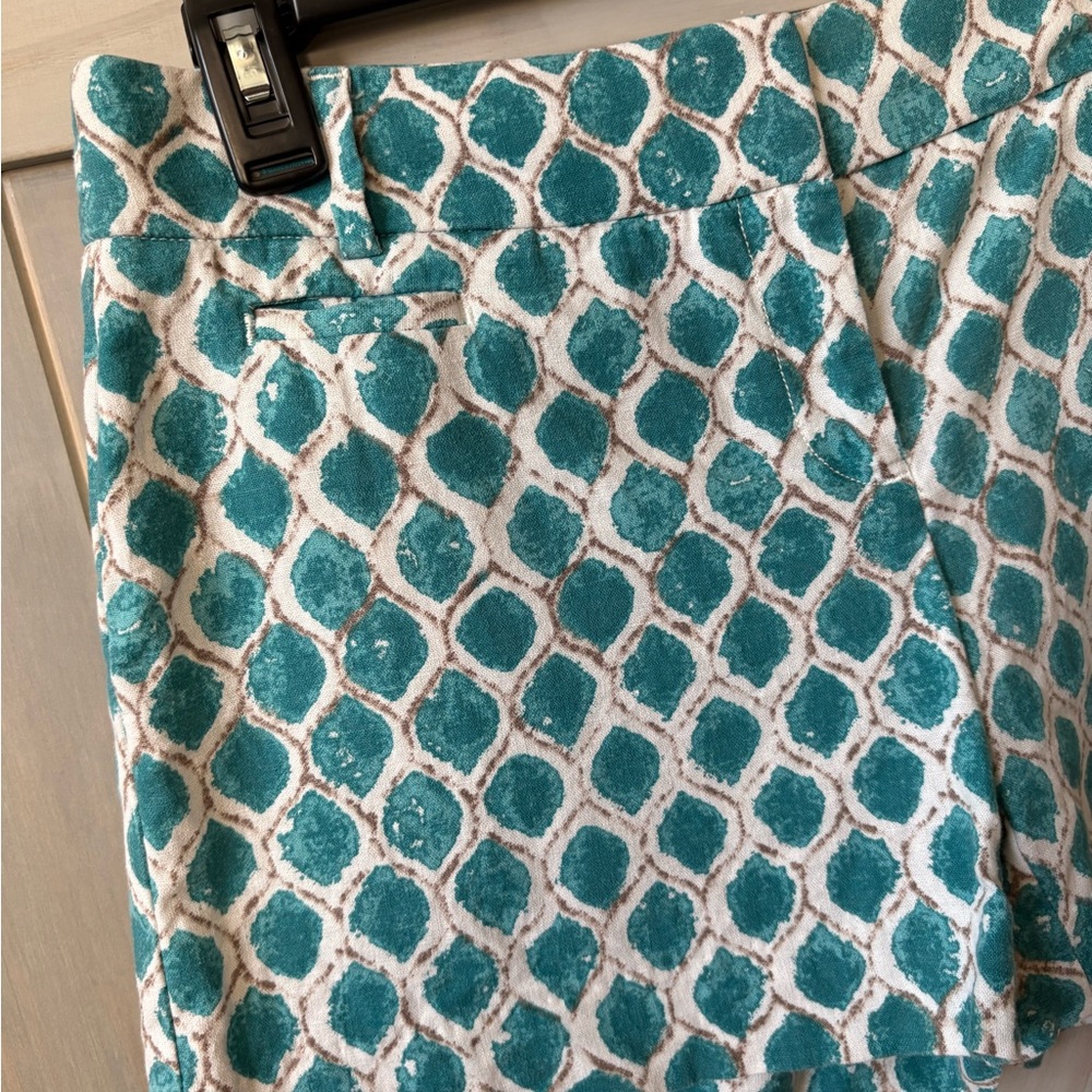 Ann Taylor LOFT Shorts - Picture 2 of 7